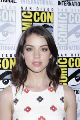 Adelaide Kane pic #762871
