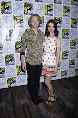 Adelaide Kane pic #761674