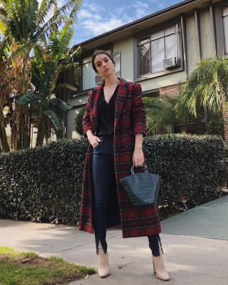 Adelaide Kane pic #1127523