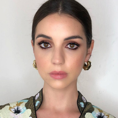 Adelaide Kane pic #1127474