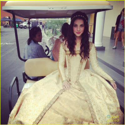 Adelaide Kane pic #694298