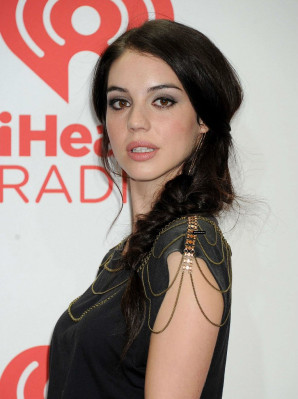 Adelaide Kane pic #746723