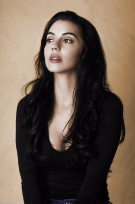 Adelaide Kane pic #972049