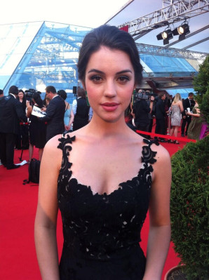 Adelaide Kane pic #746412
