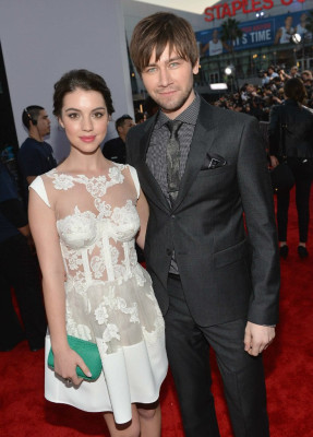 Adelaide Kane pic #695229
