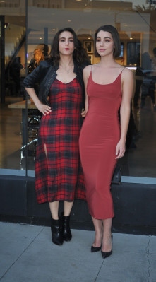 Adelaide Kane pic #971813