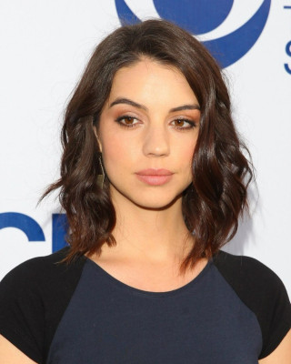 Adelaide Kane pic #746312