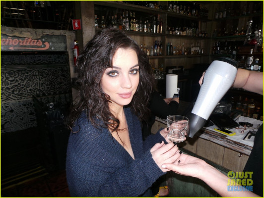 Adelaide Kane pic #738933