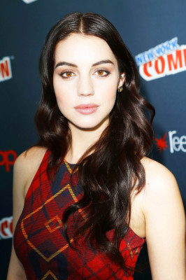 Adelaide Kane pic #749010