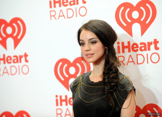 Adelaide Kane pic #744996