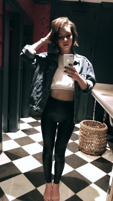 Adelaide Kane pic #972022