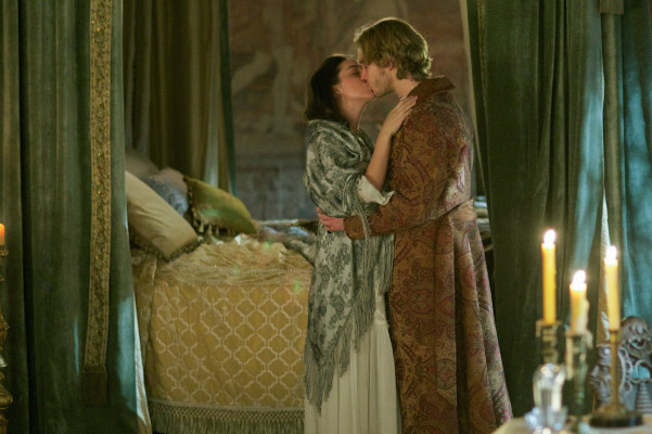 Adelaide Kane pic #802635