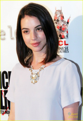 Adelaide Kane pic #748038