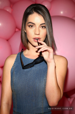 Adelaide Kane pic #972010