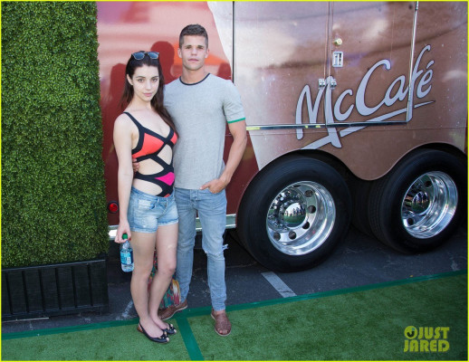 Adelaide Kane pic #741842