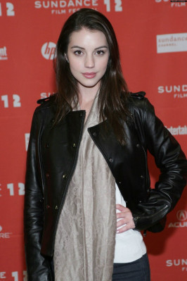 Adelaide Kane pic #747969