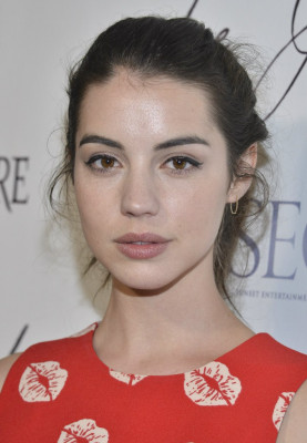 Adelaide Kane pic #811866