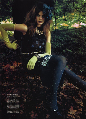 Adina Fohlin & Tiiu Kuik ~ Vogue Nippon December 2003 by Max Vadukul