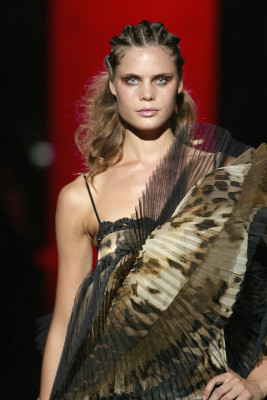Adina Fohlin for Gianfrance Ferré Milan spring 2005