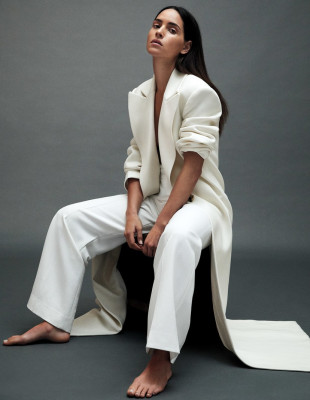 Adria Arjona by Alexi Lubomirski for Vogue Mexico (2019)
