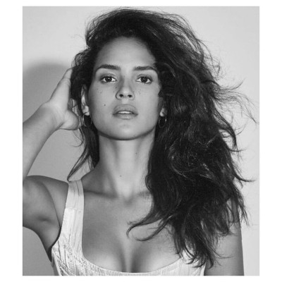 Adria Arjona - Flaunt (2019)