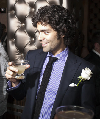 photo 11 in Adrian Grenier gallery [id342613] 2011-01-18 00:00:00