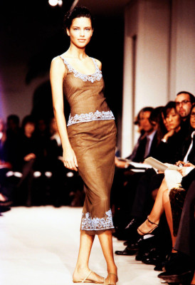 Adriana Lima for VERA WANG SPRING 1999 