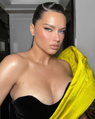 Adriana Lima