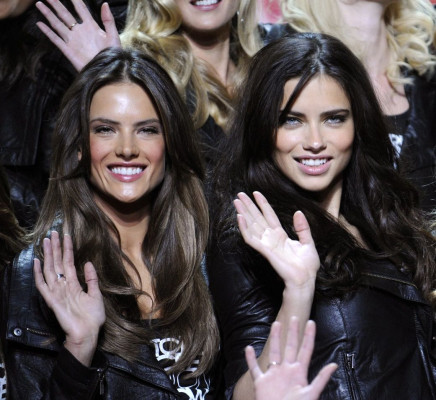 photo 28 in Adriana Lima gallery [id429432] 2011-10-18 00:00:00