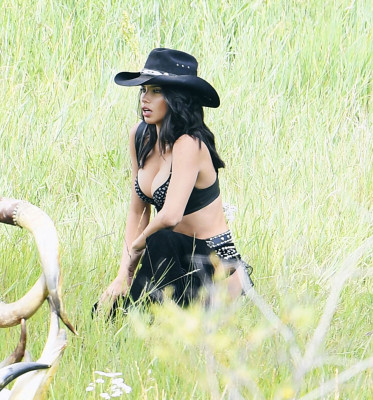 Adriana Lima – Shooting for VS’s Holiday Catalog in Aspen