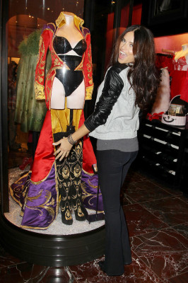 photo 15 in Adriana Lima gallery [id584884] 2012-11-23 00:00:00