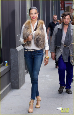 photo 17 in Adriana Lima gallery [id728461] 2014-05-13 00:00:00