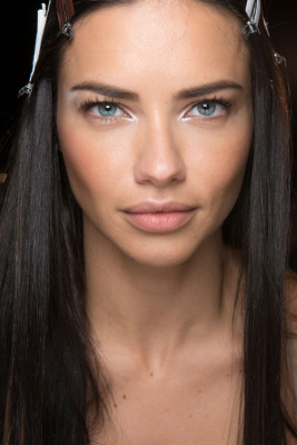 photo 3 in Adriana Lima gallery [id913118] 2016-09-26 00:00:00