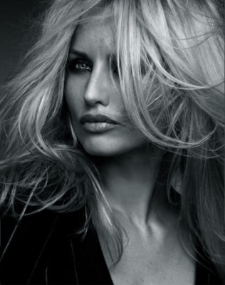 photo 25 in Sklenarikova-Karembeu gallery [id511222] 2012-05-15 00:00:00