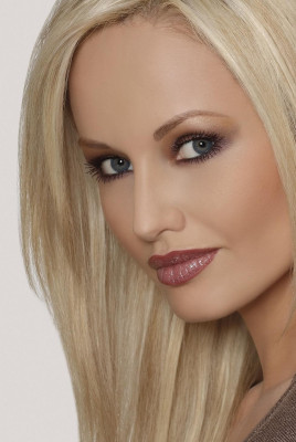 Adriana Sklenarikova-Karembeu pic #556885
