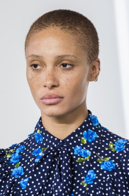 Модель Adwoa Aboah