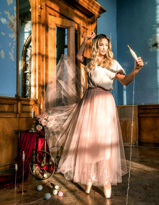 Aglaya Shilovskaya pic #1066950