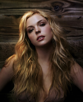 Agnes Bruckner pic #449916