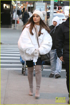 Ariana Grande - Shopping in New York 12/07/2018