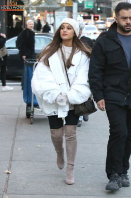 Ariana Grande - Shopping in New York 12/07/2018