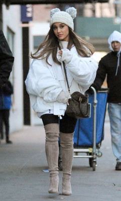Ariana Grande - Shopping in New York 12/07/2018