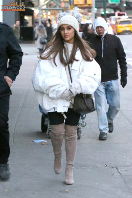 Ariana Grande - Shopping in New York 12/07/2018