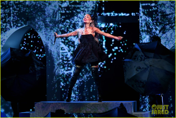Ariana Grande - Billboard Music Awards in Las Vegas 05/20/2018