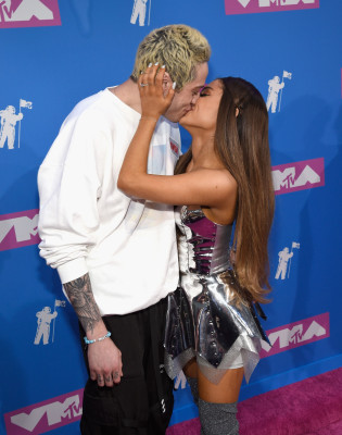 Ariana Grande - MTV VMA 08/20/2018