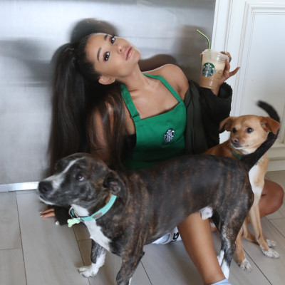 Ariana Grande - Starbucks x Ariana Grande (2019)