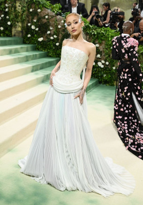 Ariana Grande – Met Gala 2024