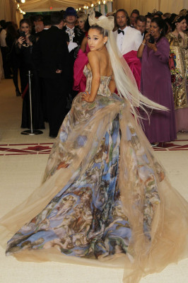Ariana Grande – MET Gala 2018