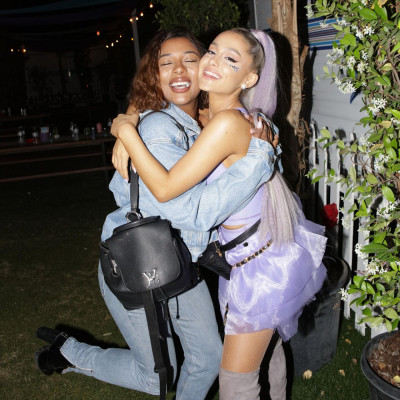 Ariana Grande pic #1067062