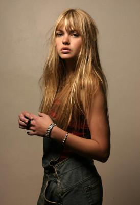 photo 28 in Aimee Teegarden gallery [id264544] 2010-05-18 00:00:00