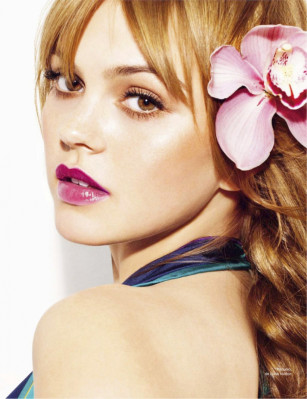 photo 16 in Aimee Teegarden gallery [id511105] 2012-05-15 00:00:00